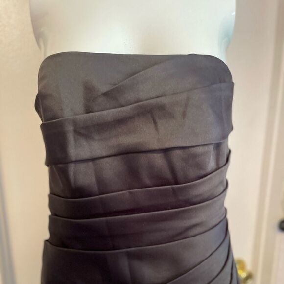 DAVID’S BRIDAL Black Short Pleated Satin Strapless Mini Dress.Size 8 - Picture 7 of 14